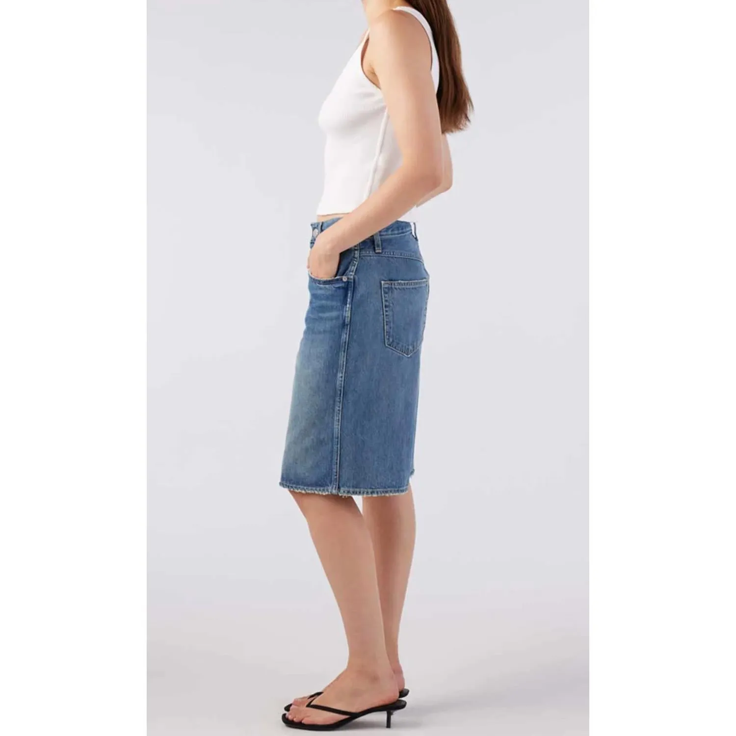 Amo - LAURA SHORT