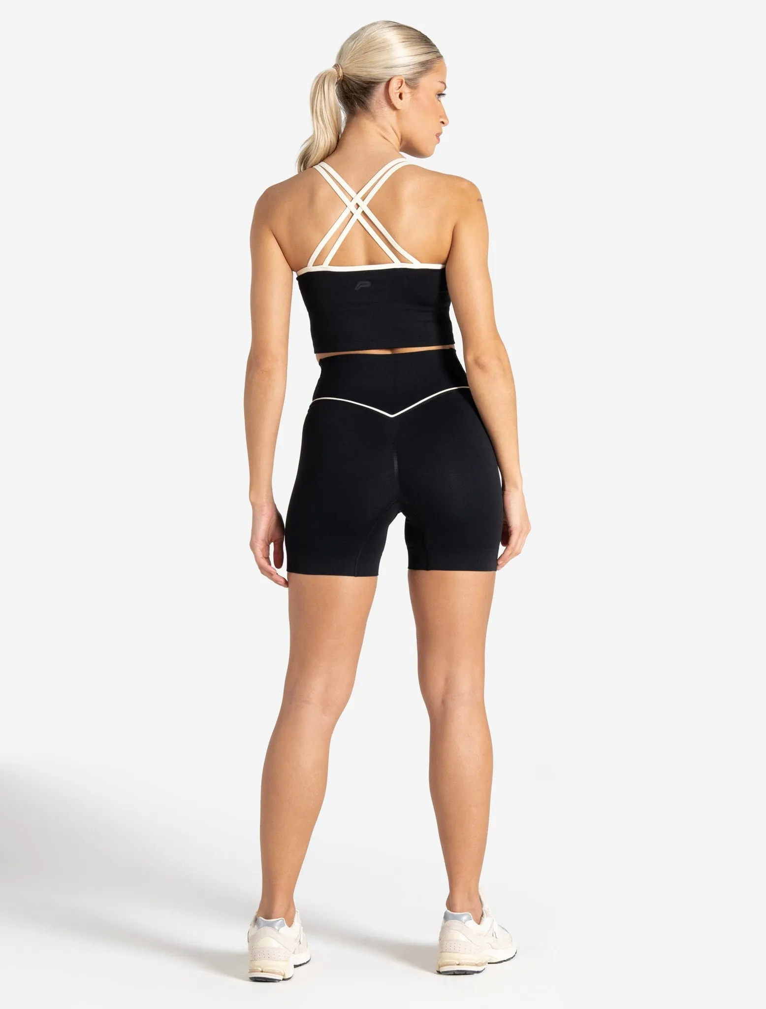 Sculpt Seamless Scrunch Shorts - Black/Marshmallow
